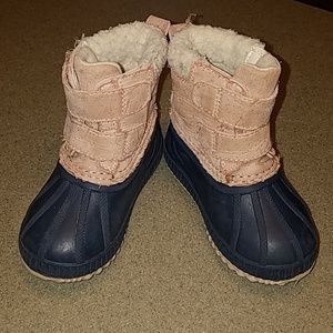 Old navy winter Duck Boots